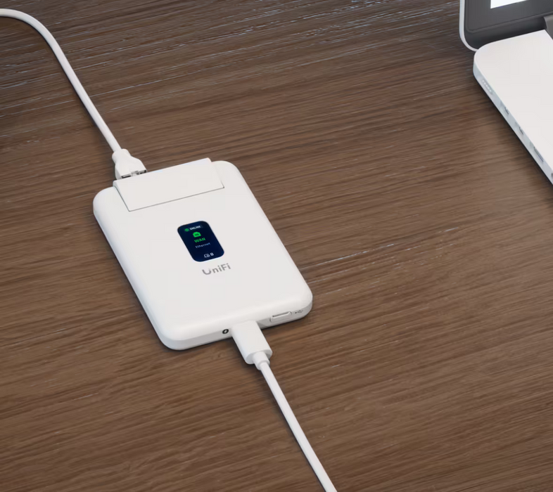 Ubiquiti UniFi Travel Router | UTR Portable Pocket Gateway